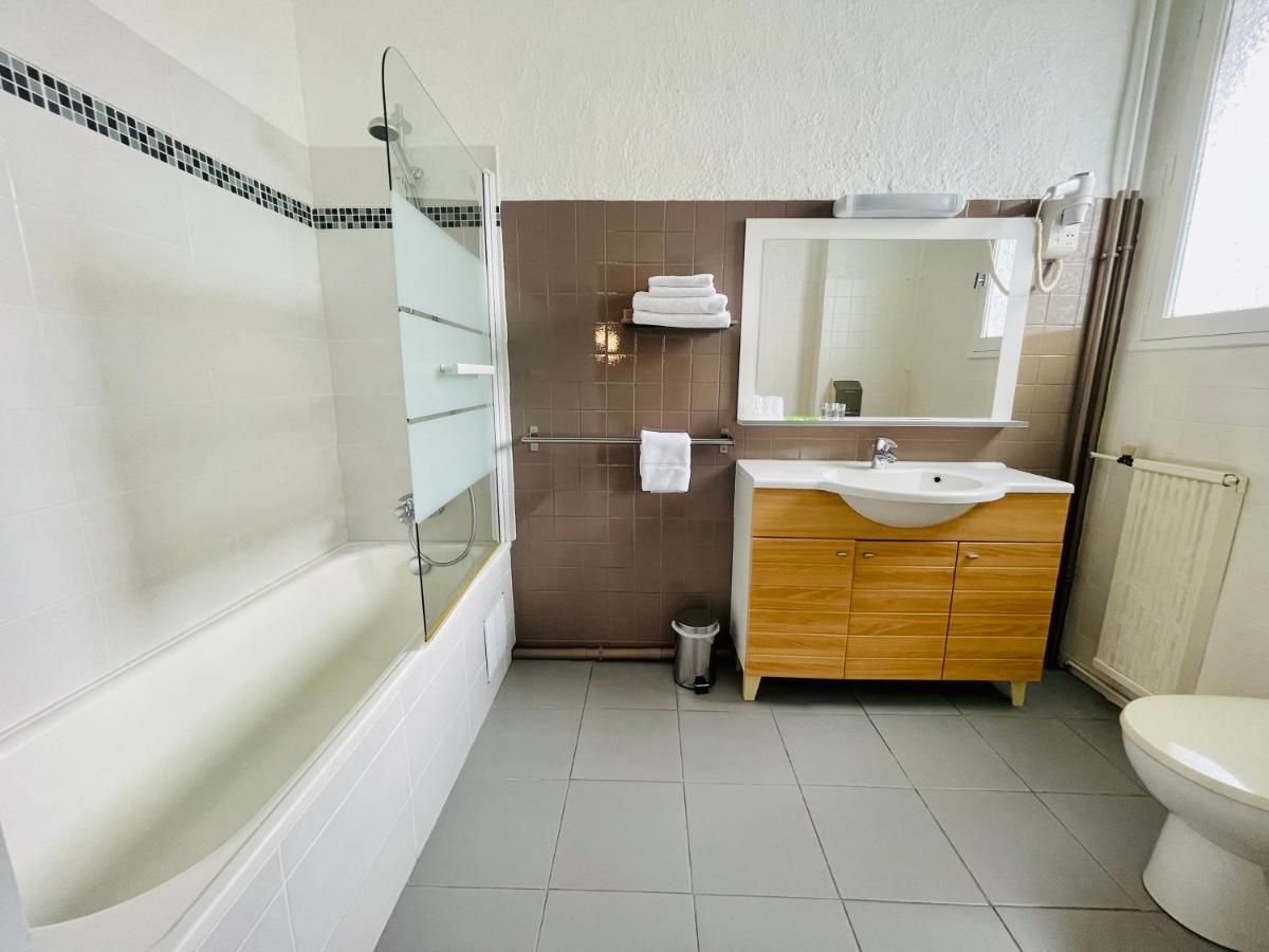 Hotel Italia Тур Екстер'єр фото