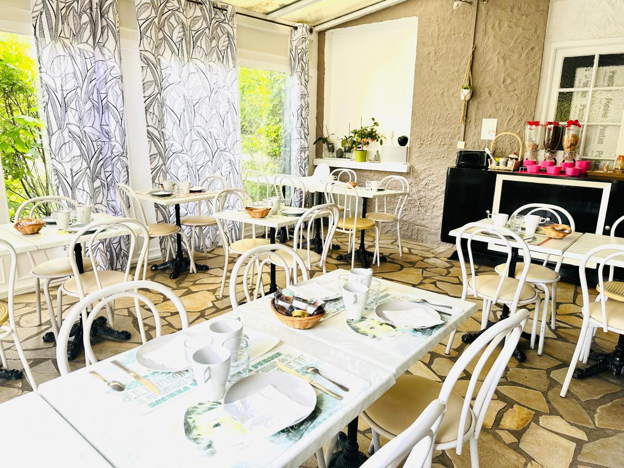 Hotel Italia Тур Екстер'єр фото