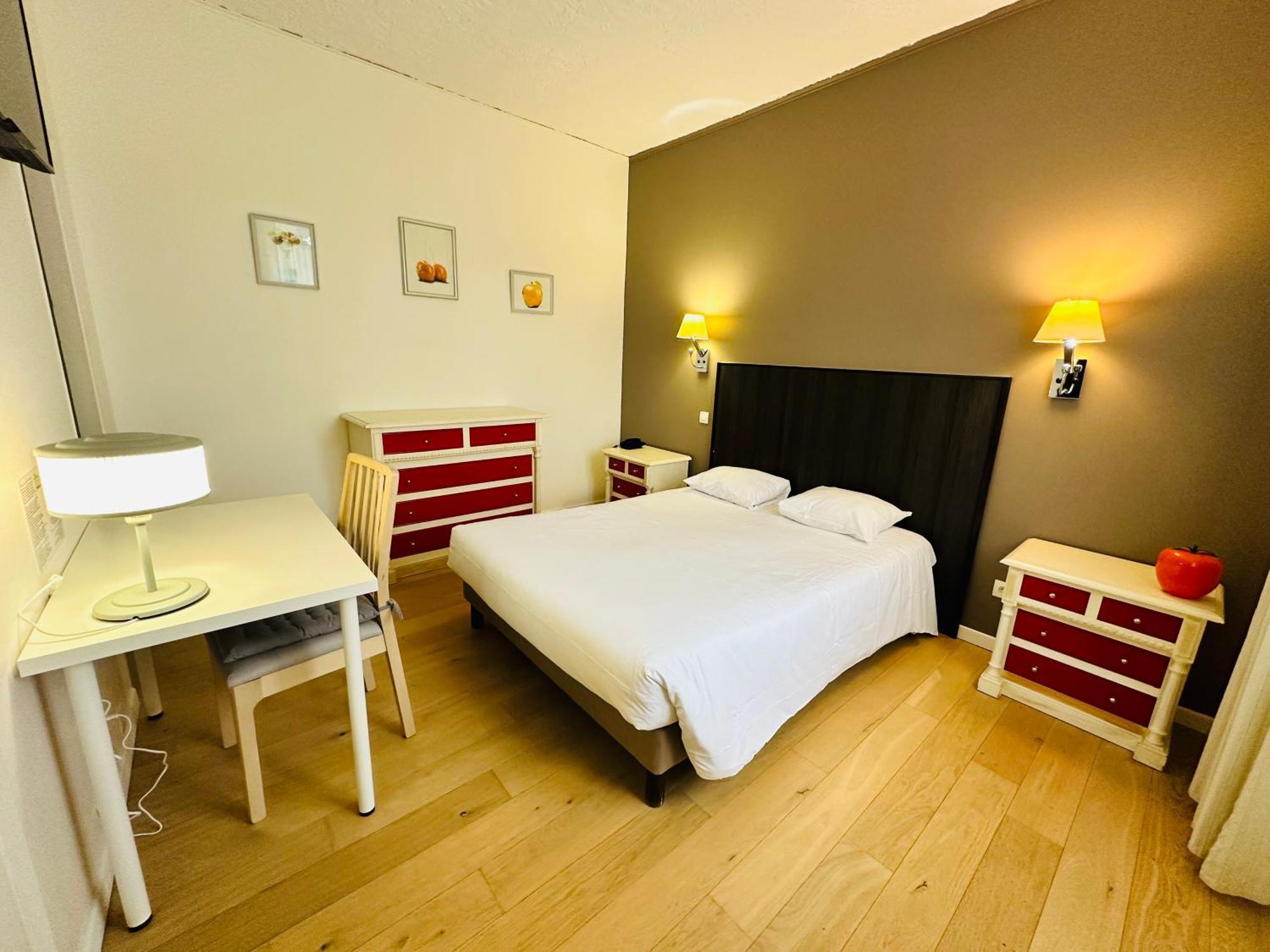 Hotel Italia Тур Екстер'єр фото